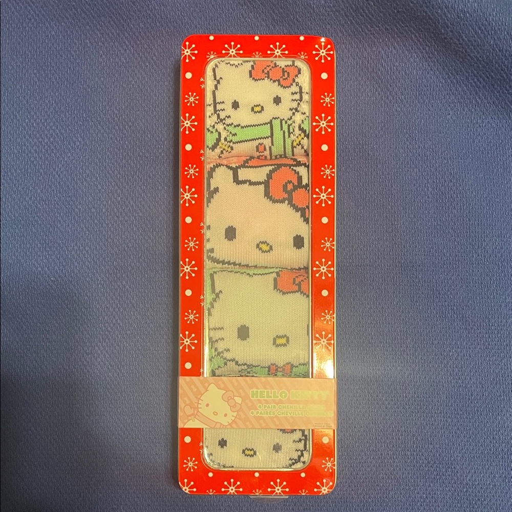 Hello Kitty 4 Pair Chenille Ankle Socks Size 9-11 In Red/White/Pink/Green